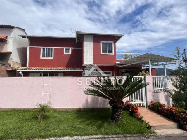 Casa à venda por R$ 950.000,00 - Pendotiba - Niterói/RJ