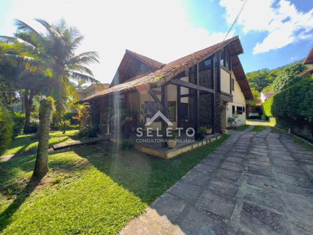 Casa à venda, 412 m² por R$ 1.880.000,00 - Itaipu - Niterói/RJ