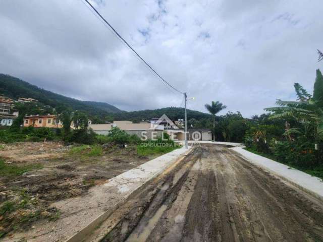 Terreno à venda, 236 m² por R$ 320.000,00 - Engenho do Mato - Niterói/RJ