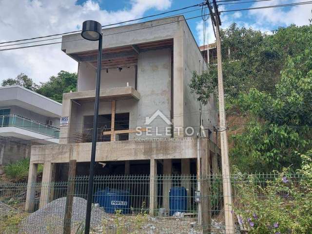 Casa à venda, 280 m² por R$ 650.000,00 - Maria Paula - Niterói/RJ