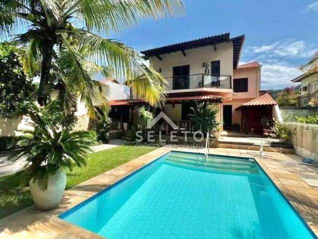 Casa com 4 dormitórios à venda, 300 m² por R$ 3.900.000,00 - Itacoatiara - Niterói/RJ