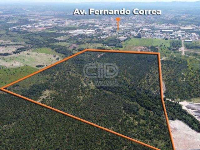 Terreno com aproximadamente 90 Hectares quadrados