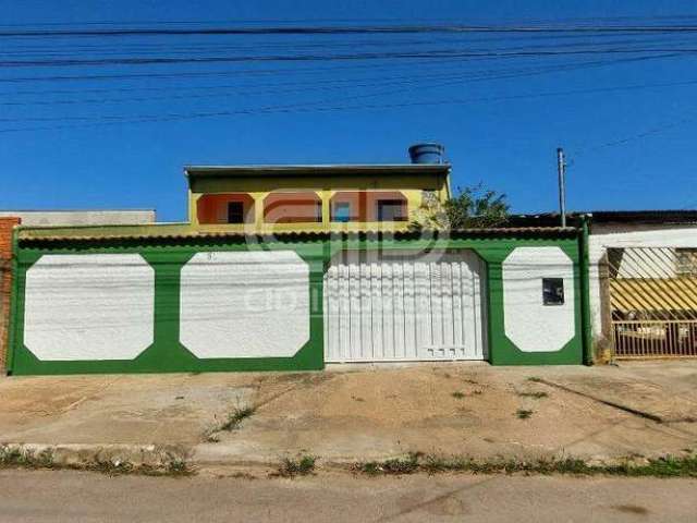 Sobrado com 03 quartos no bairro Jardim dos Ipês