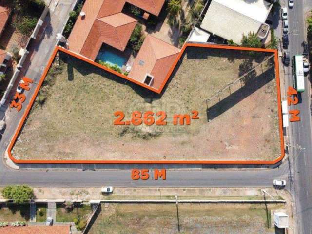 Terreno com mais de 2.800 m², 3 frentes e a poucos metros da Av. Miguel Sutil