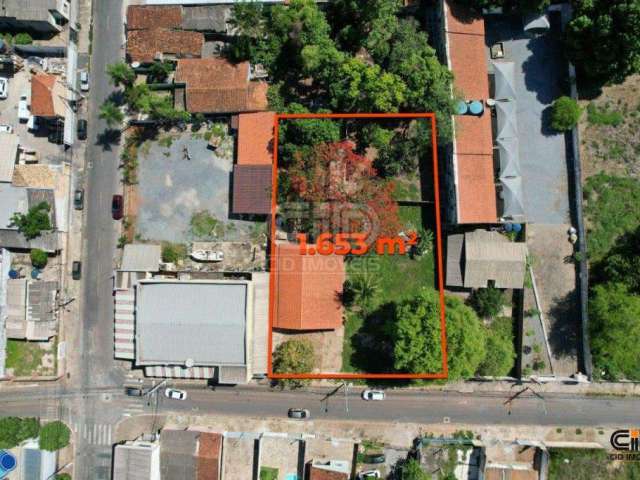 Terreno com mais de 1.600 m² a poucos metros da Av. Fernando Correa