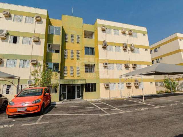 Apartamento semi-mobiliado com três quartos no Residencial Morado do Ouro II