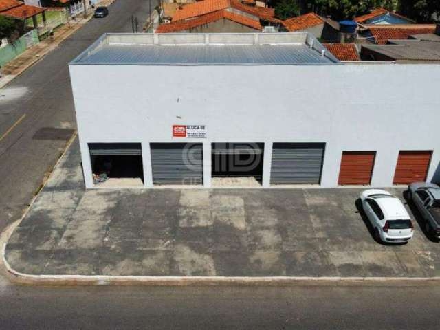 Salão comercial com aproximadamente 117m² no bairro CPA II