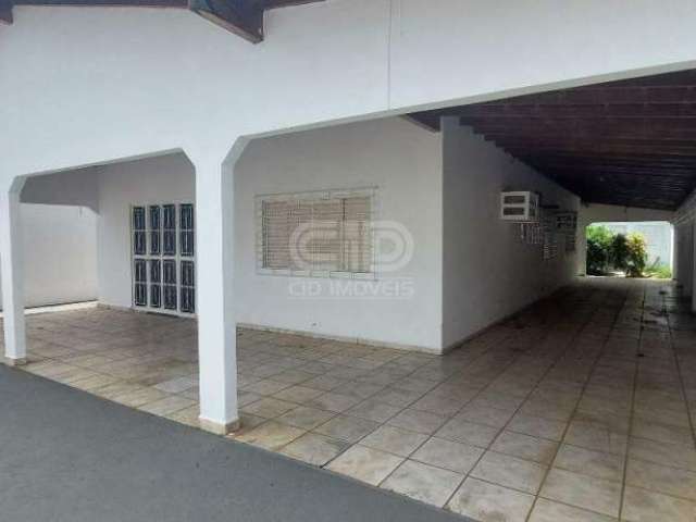 Casa com 4 quartos no bairro Poção