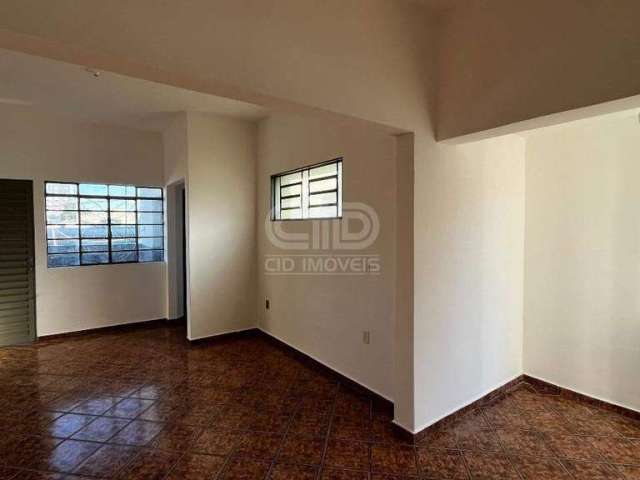 Casa com 2 quartos próximo ao Morro da Luz