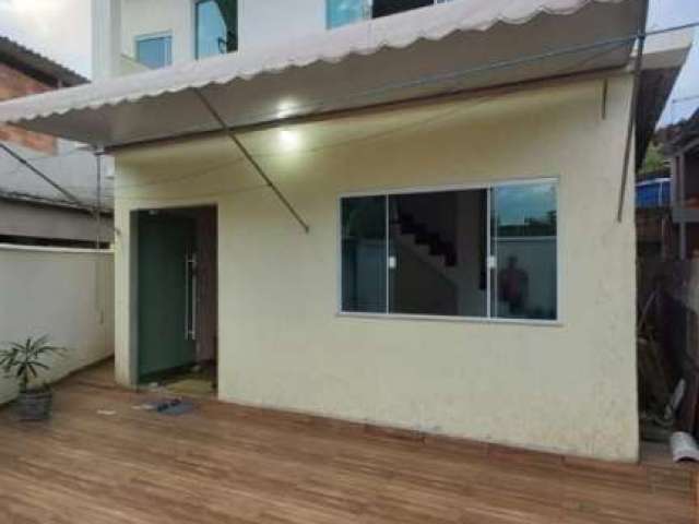 Casa Duplex para Venda em Mantiquira Duque de Caxias-RJ