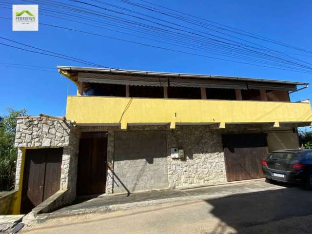 Casa Padrão para Venda em Centro Magé-RJ