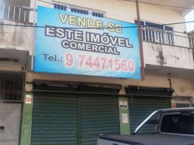 Prédio comercial com 300m² no centro da Mantiqueira