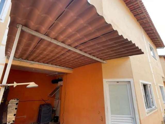 Casa duplex com garagem 2 quartos na Taquara