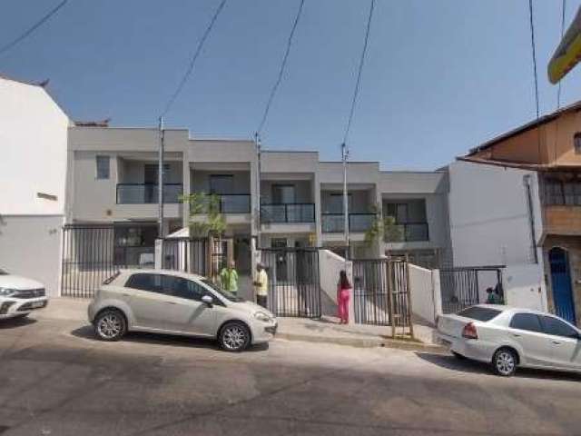 Excelente casa geminada com entrada individual no bairro jardim guanabara em belo horizonte