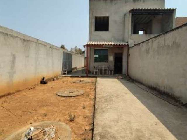 EXCELENTE CASA GEMINADA EM Ã“TIMA LOCALIZAÃ‡ÃƒO DO RECANTO VERDE EM ESMERALDAS