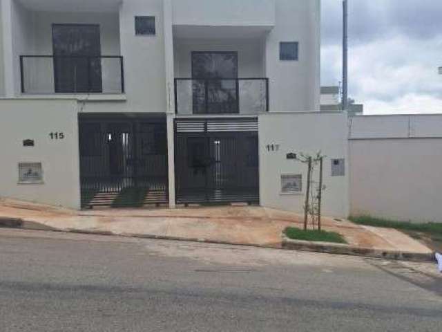 LINDA CASA GEMINADA DUPLEX INDIVIDUAL NA MELHOR LOCALIZAA‡AƒO DO BAIRRO CENTRO EM BETIM