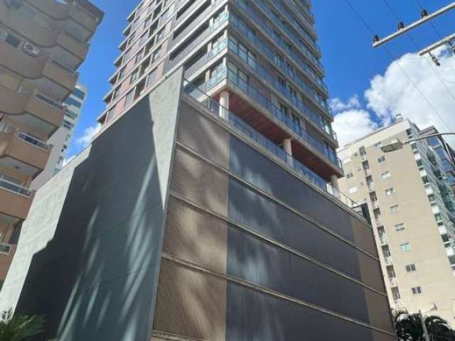 Apartamento com 4 dormitórios à venda sendo 4 suítes, 135 m² por - R$ 2.350.000,00 - Meia Praia - Itapema/SC