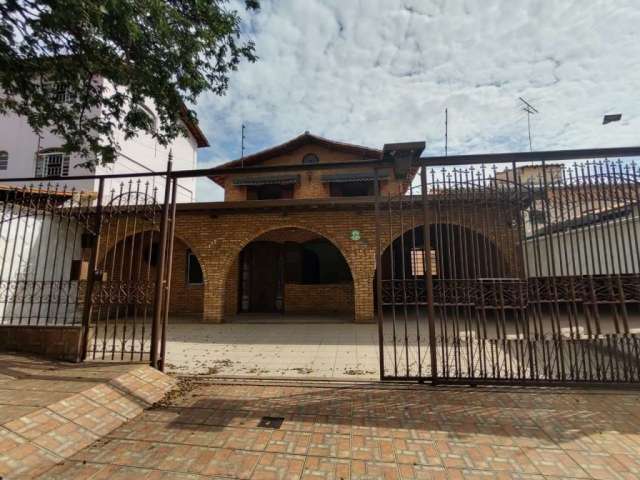 Casa com 5 quartos à venda na Rua Pastor Abreu, 113, Planalto, Belo Horizonte por R$ 1.100.000