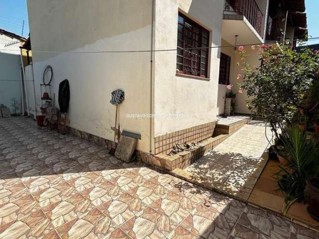 Casa em condomínio fechado com 3 quartos à venda na Rua Princesa Isabel, 463, Copacabana, Belo Horizonte por R$ 409.000