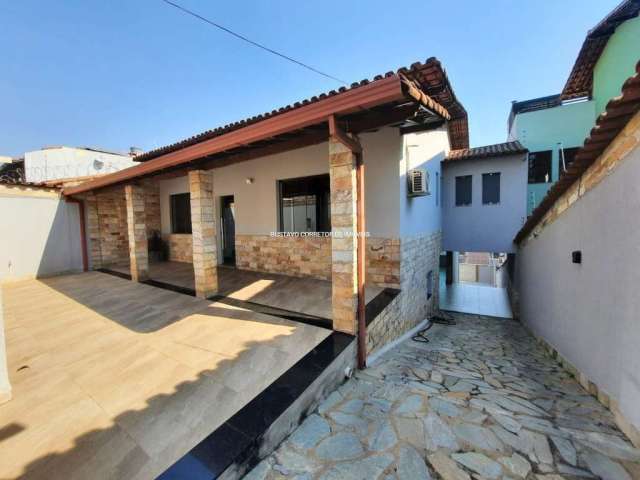 Casa com 4 quartos à venda na Rua Manoel Lopes Coelho, 259, Itapoã, Belo Horizonte por R$ 1.450.000