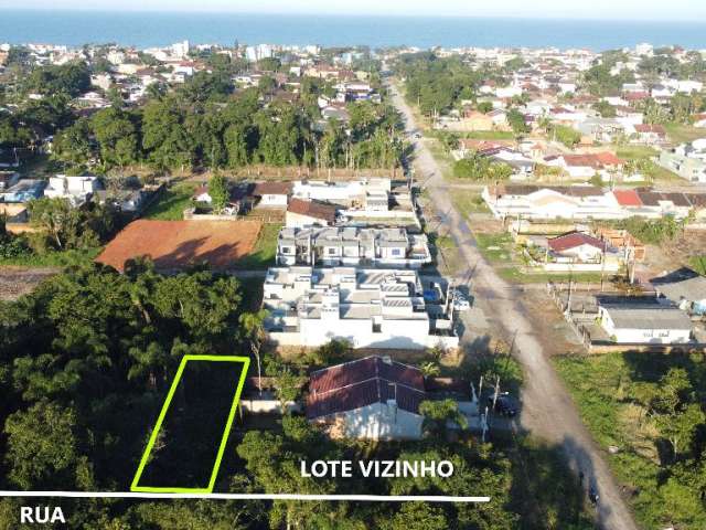 Terreno 12x30 a poucos mts de abrir no Balneário CAMBIJÚ, localizado na cidade de Itapoá/SC.