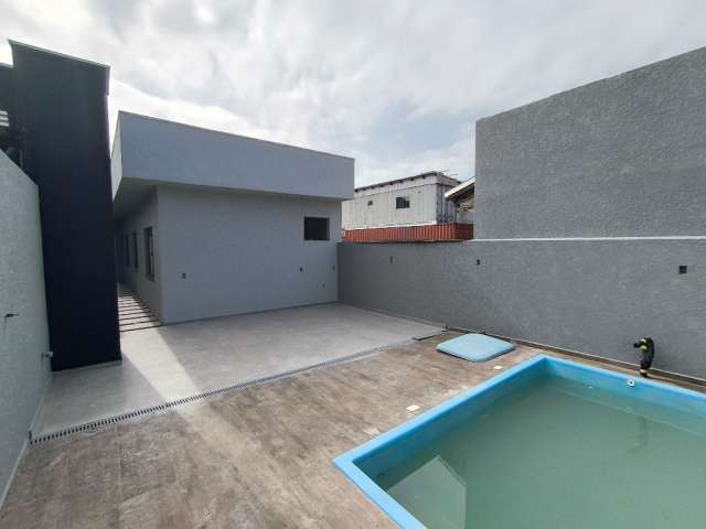 Casa 3 QUARTOS com PISCINA para Venda no Balneário PRINCESA DO MAR, localizado na cidade de Itapoá /SC.