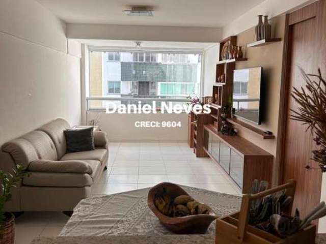 Apartamento à VENDA, com 2 suítes, próximo à Vilas do Atlântico, Lauro de Freitas - BA   * Apartamento 2/4, sendo os 2 suítes * Sala ampla integrada com a varanda * Cozinha america