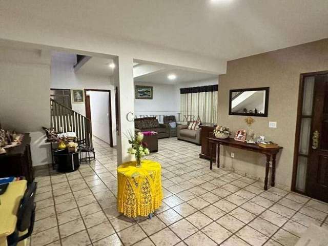 Casa com 4 dormitórios à venda, 299 m² por R$ 785.000,00 - Jardim Alvorada - Jaú/SP