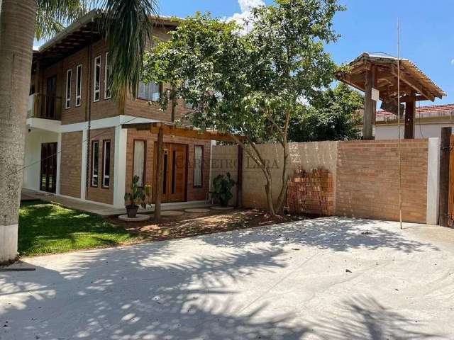 Delicioso Chalé com 1 dormitório à venda, 95 m² por R$ 580.000 - Varzea do Gouveia - Cunha/SP