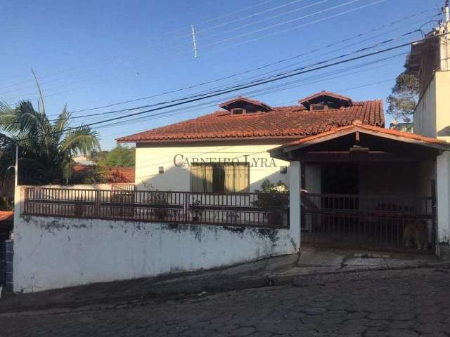 Ótima casa à venda em Piracaia