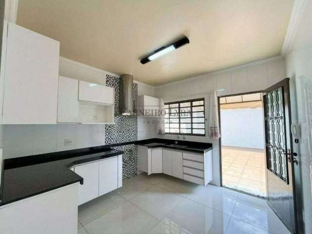 Casa com 2 dormitórios à venda, 170 m² por R$ 320.000 - Chácara Nunes - Jaú/SP