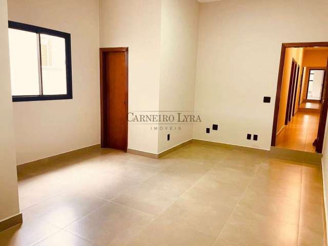 Casa com 3 dormitórios à venda, 216m² por R$ 615.000 - Centro, Jaú, SP