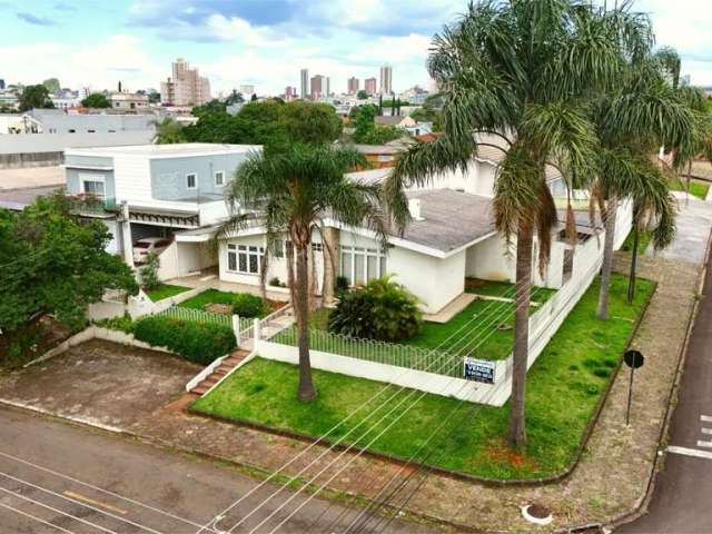 Casa com 3 dormitórios à venda, 250 m² por R$ 579.000 - Dos Estados - Guarapuava/PR