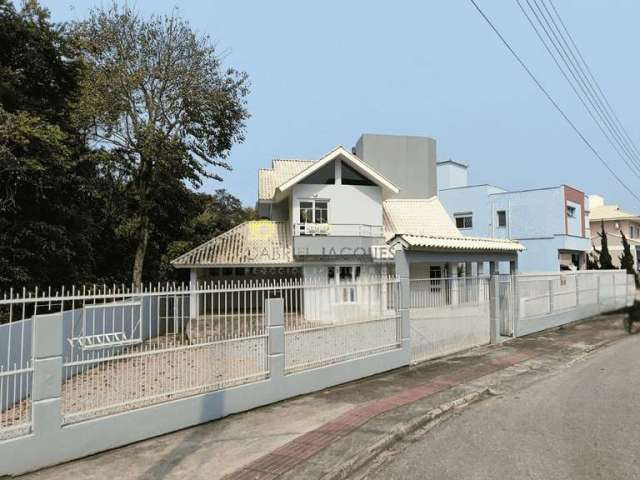 Bela casa à Venda, Pedra Branca, Palhoça, SC