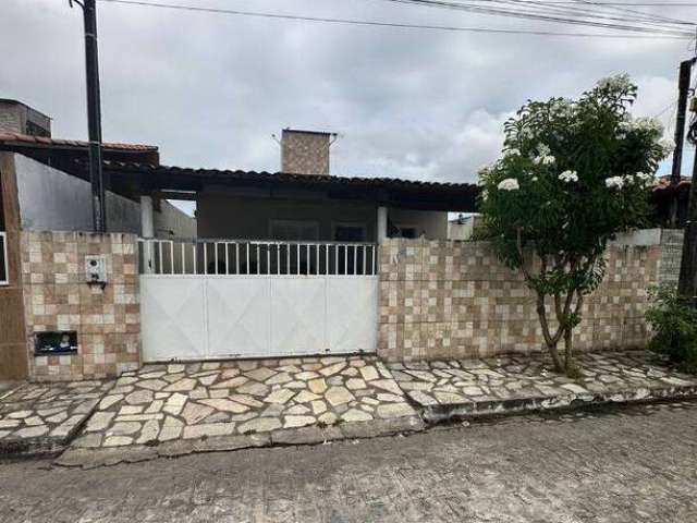 Casa à Venda em Condomínio no Geisel, João Pessoa