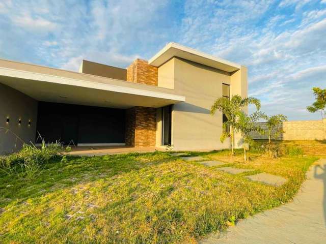 Casa com 3 quartos à venda na Avenida Professor José de Carvalho, Loteamento Residencial e Comercial Fazenda São Sebastião, Marília, 280 m2 por R$ 790.000