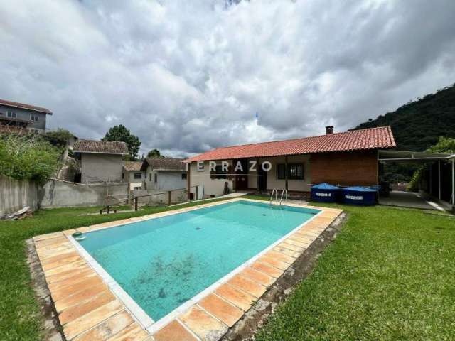 Casa à venda, 4 quartos, 2 suítes, 2 vagas, Jardim Meudon - Teresópolis/RJ