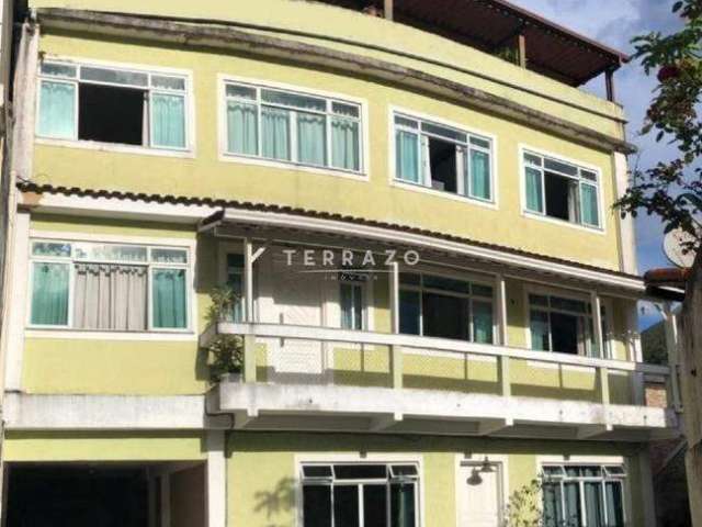 Apartamento à venda, 3 quartos, 1 suíte, São Pedro - Teresópolis/RJ