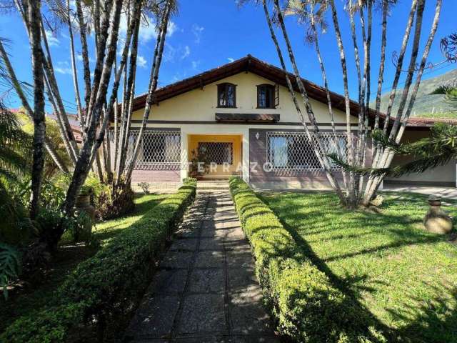 Casa, 4 quartos sendo duas suítes, 270 m², R$1.200.000.00, Araras, Teresópolis, RJ