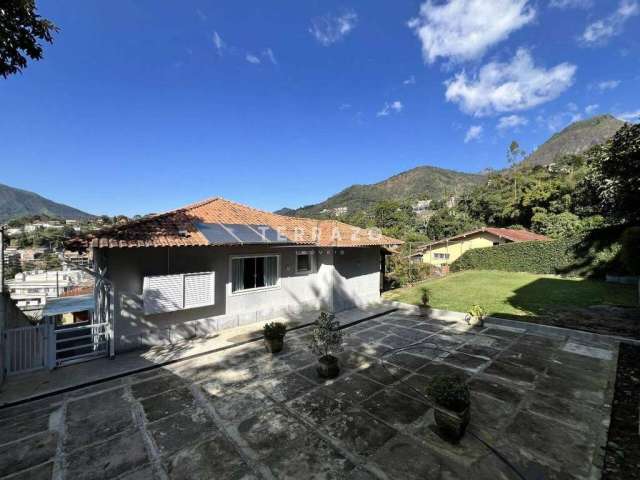 Casa à venda, 4 quartos, 3 suítes, 2 vagas, Agriões - Teresópolis/RJ