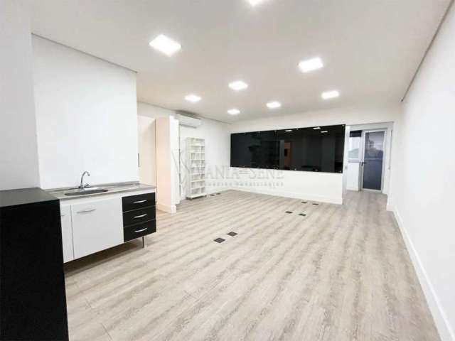 Excelente sala comercial com 52m2, Jd Aquarius, para venda e locação!