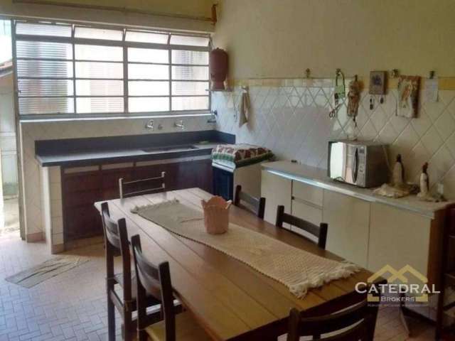 Casa com 5 dormitórios à venda, 310 m² por R$ 1.800.000,00 - Anhangabaú - Jundiaí/SP