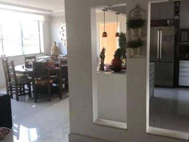 Casa com 2 dormitórios à venda, 174 m² por R$ 700.000 - Vila Vianelo - Jundiaí/SP