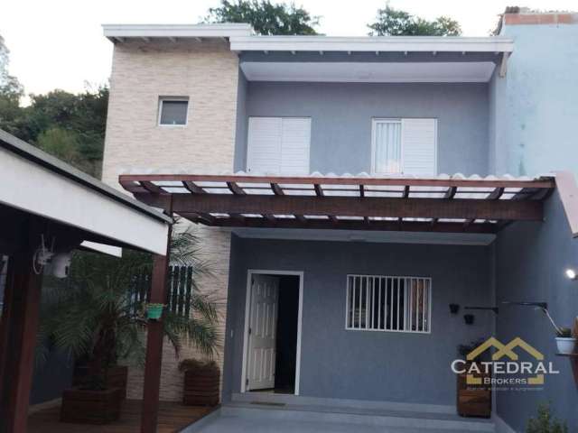 Sobrado com 3 dormitórios à venda, 93 m² por R$ 650.000,00 - Jd Bahia   - Várzea Paulista/SP