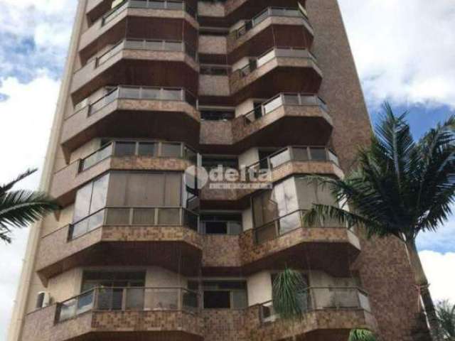 Apartamento à venda, 5 quartos, 2 suítes, 3 vagas, Osvaldo Rezende - Uberlândia/MG