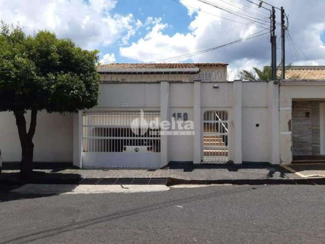 Casa à venda, 4 quartos, 4 suítes, 4 vagas, Osvaldo Rezende - Uberlândia/MG