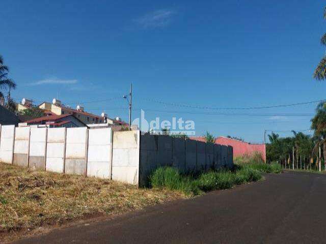 Terreno à venda, Chácaras Tubalina E Quartel - Uberlândia/MG