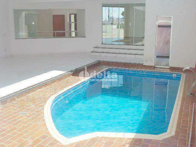 Casa à venda, 3 quartos, 3 suítes, 4 vagas, City Uberlândia - Uberlândia/MG