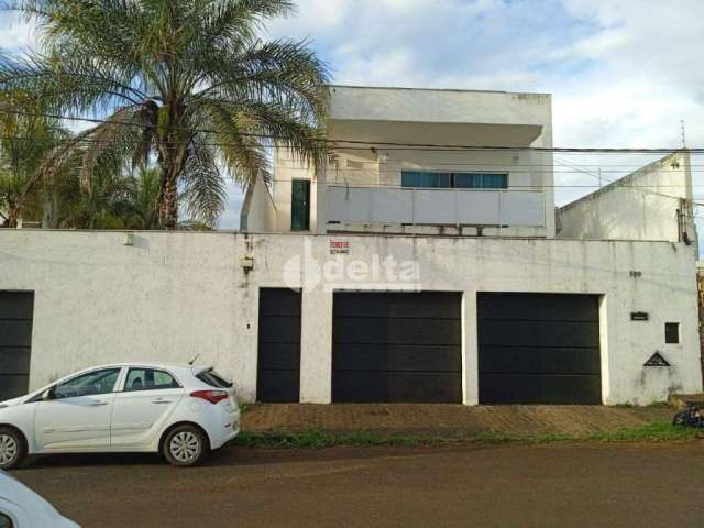 Casa à venda, 3 quartos, 3 suítes, 2 vagas, Daniel Fonseca - Uberlândia/MG