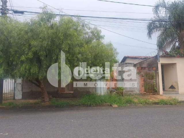 Terreno à venda, Segismundo Pereira - Uberlândia/MG